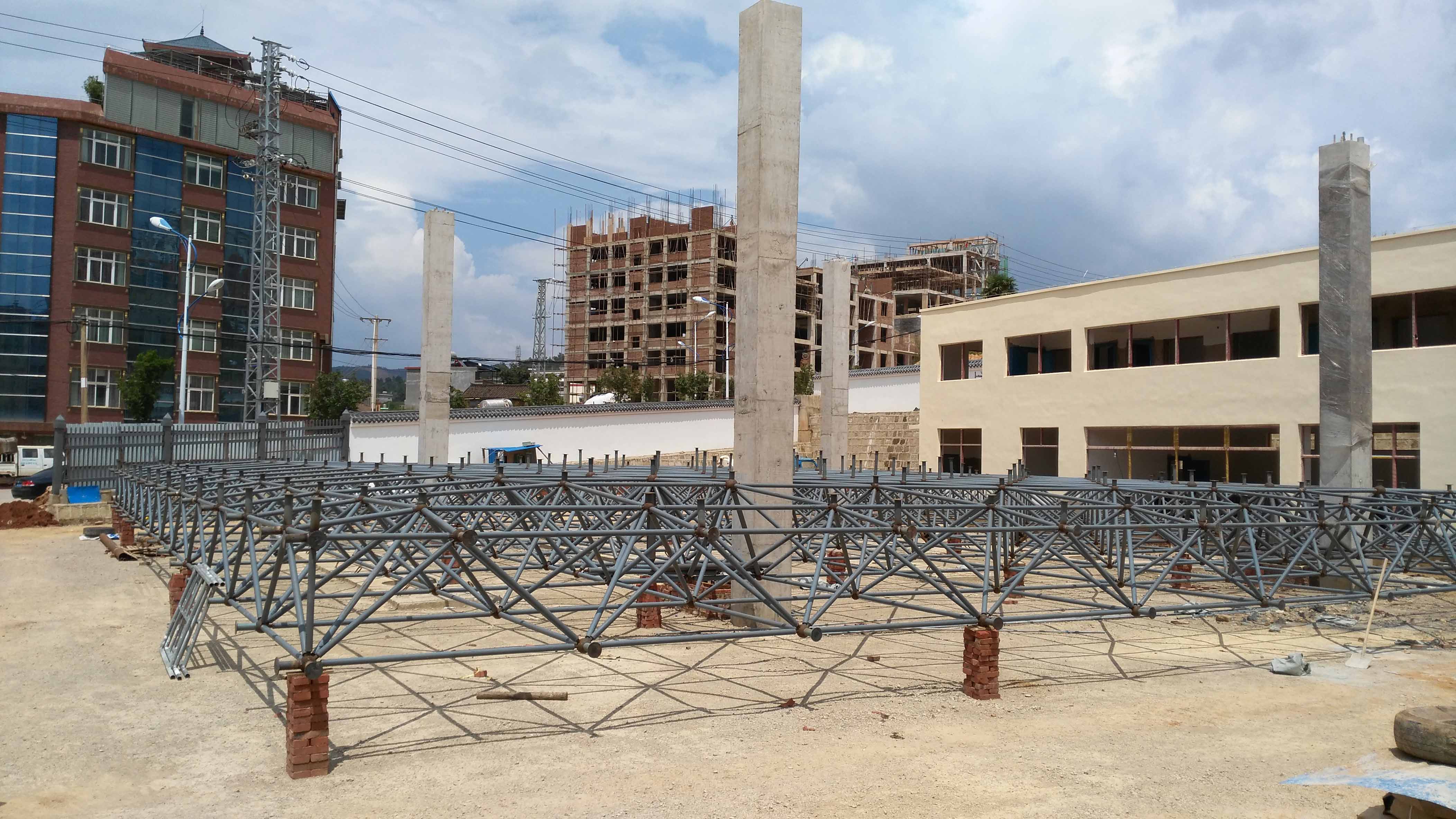 灵武小型加油站网架